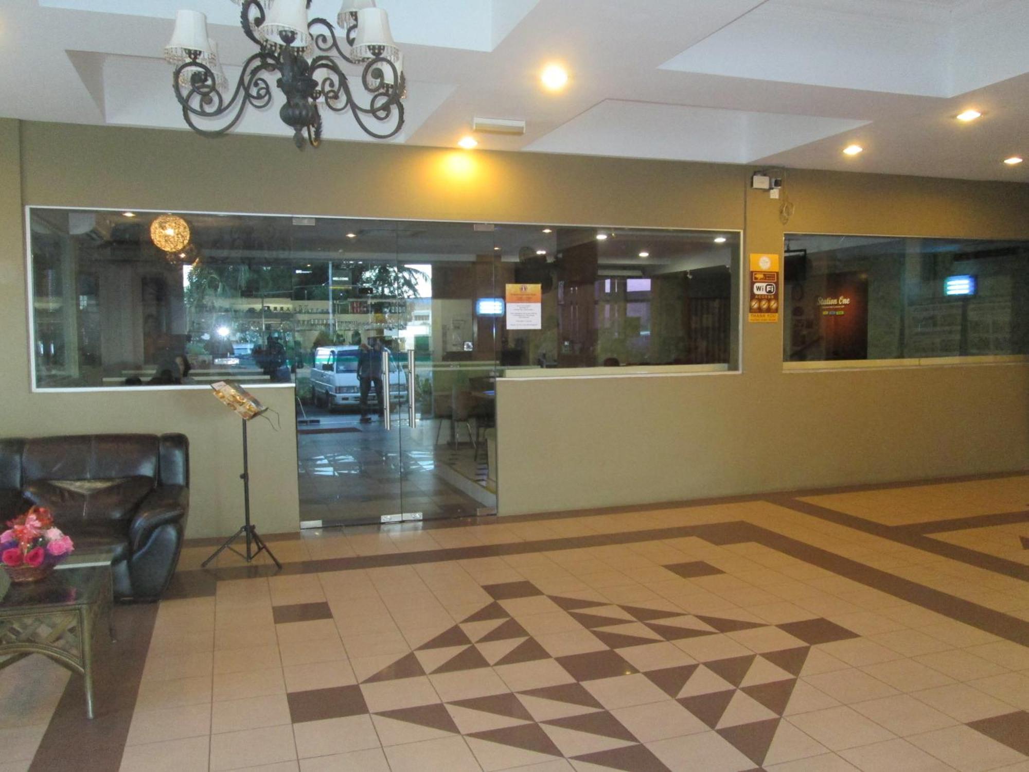 Hotel Damai Parit Buntar Ngoại thất bức ảnh