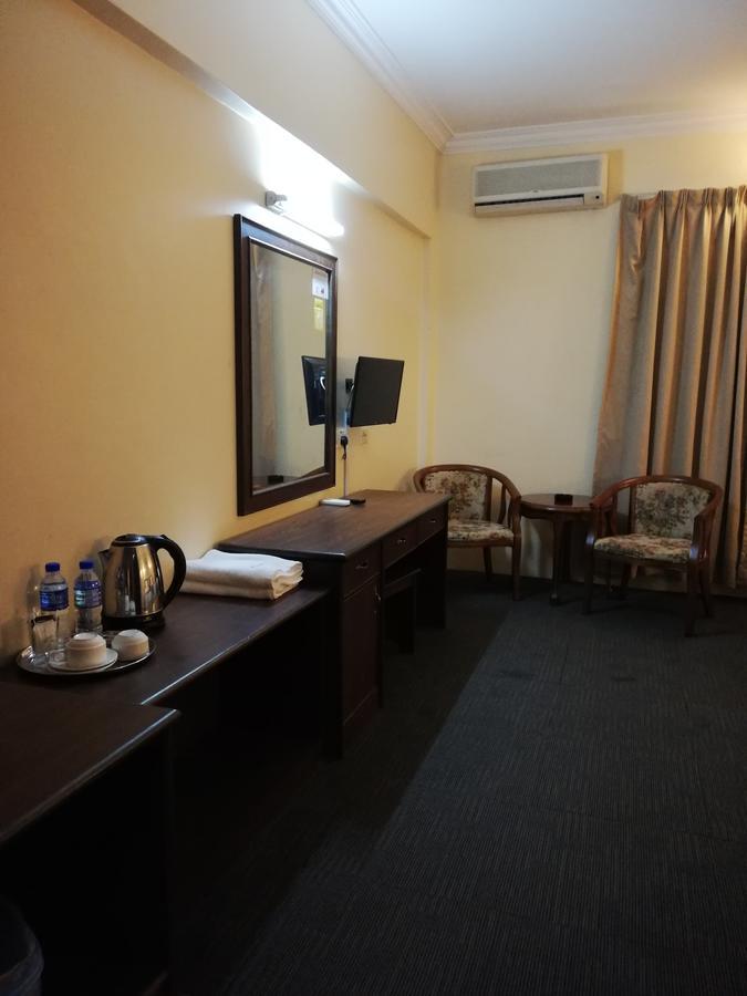 Hotel Damai Parit Buntar Ngoại thất bức ảnh